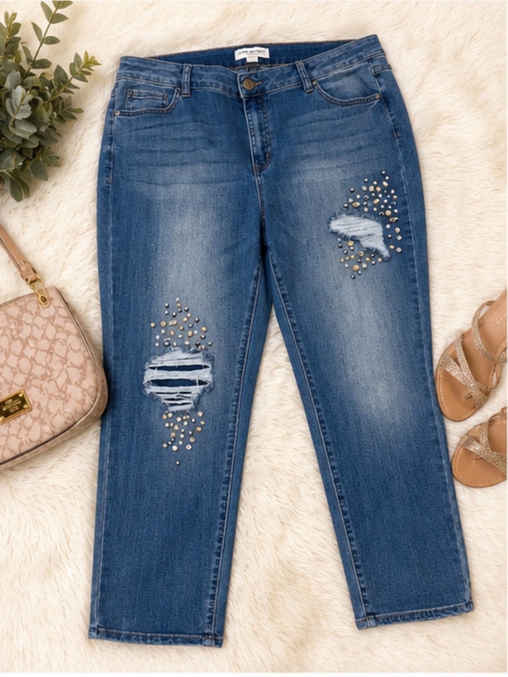 💙 Lane Bryant Distressed Embellished Cropped Jeans | Size 18